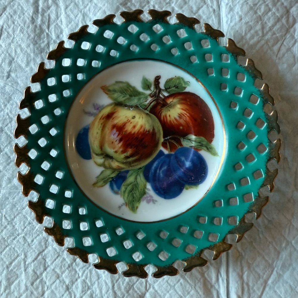 LM Royal Halsey Saucer Very Fine China Reticulated Gold Trim Green Fruit